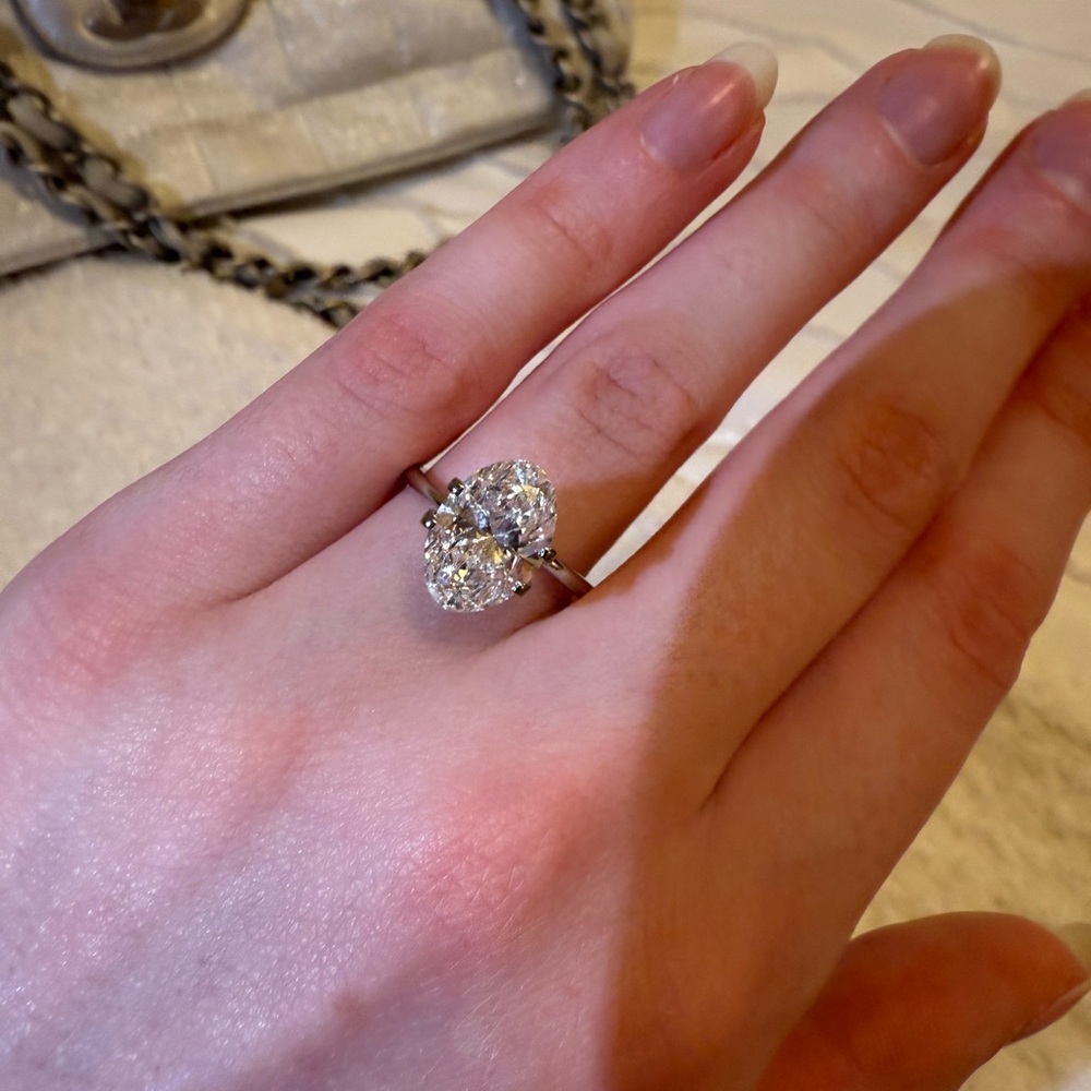 Oval Cut Diamond 3.0 Carat